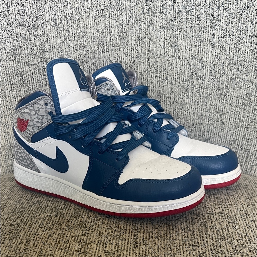 Nike Navy and White High-Top Sneakers